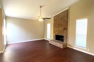 2704 Winding Creek Dr, Carrollton, TX 75007 - Photo 3