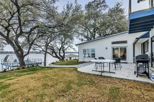 217 Casas Del Sur St, Granbury, TX 76049 - Photo 27