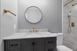 549 Continental Dr, Lewisville, TX 75067 - Photo 19