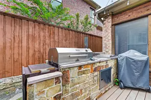 12939 Epps Field Rd, Farmers Branch, TX 75234 - Photo 35