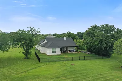 230 Driftwood Court, Runaway Bay, TX 76426 - Photo 27