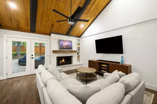 9827 Vistadale Dr, Dallas, TX 75238 - Photo 9