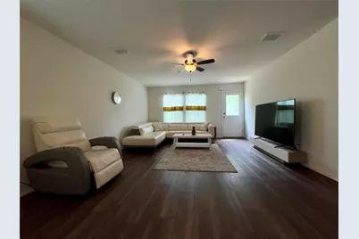 4032 Renee Drive, Dallas, TX 75227 - Photo 5