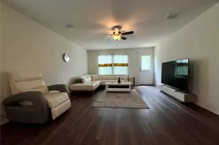 4032 Renee Dr, Dallas, TX 75227 - Photo 5