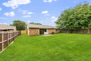 809 Levelland Dr, Arlington, TX 76017 - Photo 19