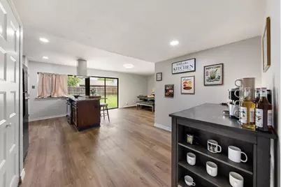 809 Levelland Drive, Arlington, TX 76017 - Photo 7