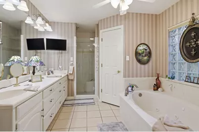4117 Fairway Drive, DeCordova, TX 76049 - Photo 17