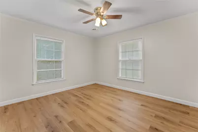 1425 Crow Drive, Waco, TX 76705 - Photo 21
