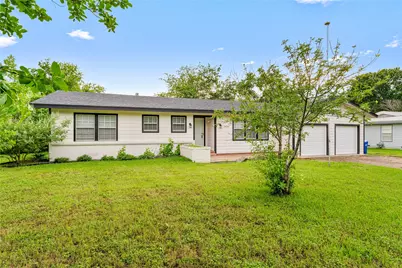 1425 Crow Drive, Waco, TX 76705 - Photo 9