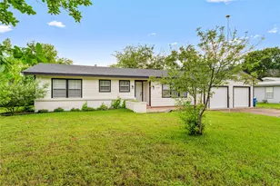 1425 Crow Dr, Waco, TX 76705 - Photo 9