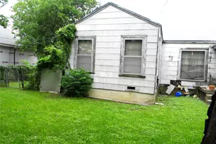 3721 S Henderson Street S, Fort Worth, TX 76110 - Photo 7