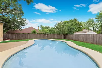 4902 Thorncliffe Drive, Arlington, TX 76016 - Photo 3
