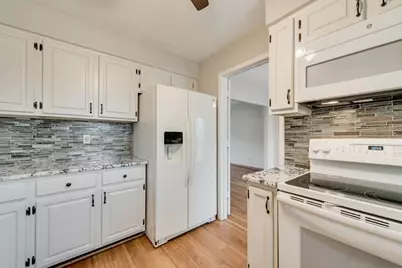 4902 Thorncliffe Drive, Arlington, TX 76016 - Photo 17