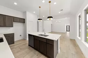 1608 Mdw Crst Dr, Aubrey, TX 76227 - Photo 9