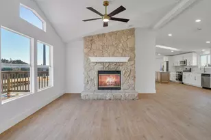 3612 Rhea Rd, Granbury, TX 76049 - Photo 3