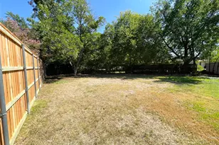 3708 Cranston Ct E, Irving, TX 75062 - Photo 27