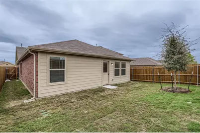 9236 Flowering Dogwood Lane, McKinney, TX 75071 - Photo 3