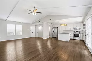 2128 Placid Dr, Carrollton, TX 75007 - Photo 5