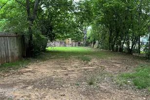 1025 Baker St, Denison, TX 75020 - Photo 3