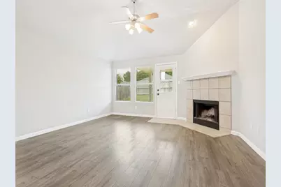 3247 Yeltes, Grand Prairie, TX 75054 - Photo 9