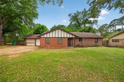 206 Clover Lane, Palestine, TX 75803 - Photo 7