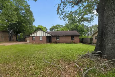 206 Clover Lane, Palestine, TX 75803 - Photo 5