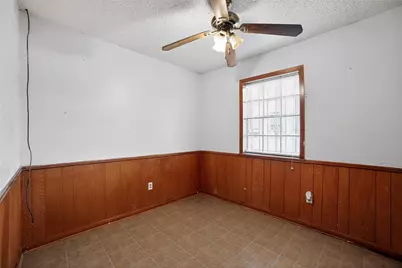 206 Clover Lane, Palestine, TX 75803 - Photo 9