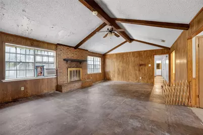 206 Clover Lane, Palestine, TX 75803 - Photo 17