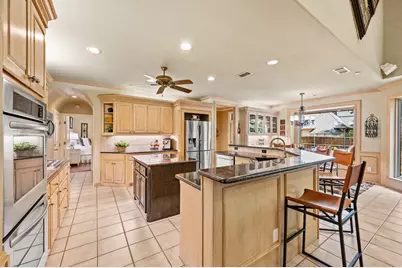 2706 Red Oak Court W, Colleyville, TX 76034 - Photo 13