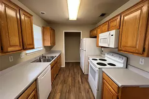 1811 Park Pl, Sherman, TX 75092 - Photo 5