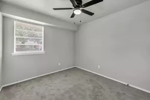 404 Nathan St, Burleson, TX 76028 - Photo 21