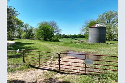 001 County Road 2145, Telephone, TX 75488 - Photo 21