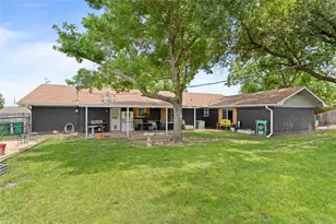 919 S Ave N, Clifton, TX 76634 - Photo 27