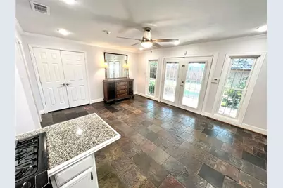 8515 Glencrest Lane, Dallas, TX 75209 - Photo 7