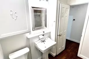 8515 Glencrest Ln, Dallas, TX 75209 - Photo 11