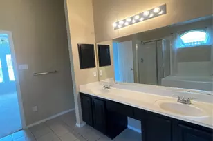 5325 Comanche Wells Dr, McKinney, TX 75071 - Photo 9
