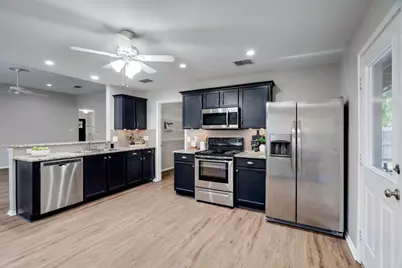 9321 Goldenview Drive, Fort Worth, TX 76244 - Photo 13