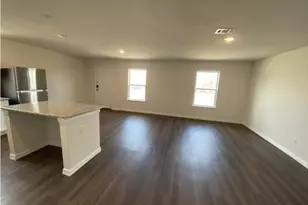 413 E Hull St, Denison, TX 75020 - Photo 9