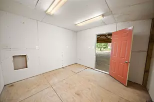 412 Vz County Rd 4505, Ben Wheeler, TX 75754 - Photo 31