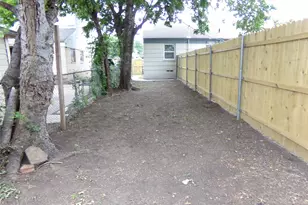 2915 Falls Dr, Dallas, TX 75211 - Photo 15