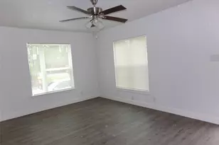 2915 Falls Dr, Dallas, TX 75211 - Photo 5