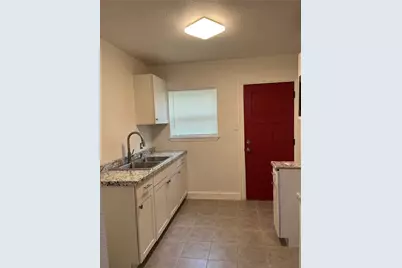 2915 Falls Drive, Dallas, TX 75211 - Photo 3