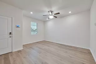 2167 Serenity Ln, Arlington, TX 76015 - Photo 5