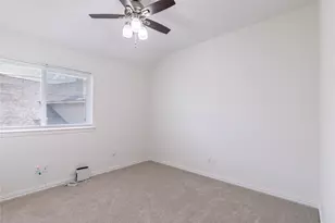 901 Saddle Dr, Euless, TX 76039 - Photo 17