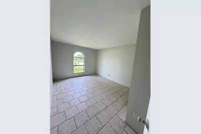 10126 China Tree Drive, Dallas, TX 75249 - Photo 7