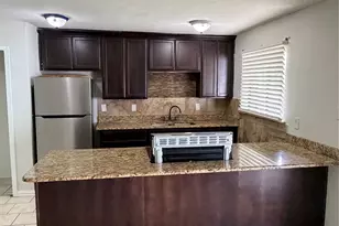 10126 China Tree Dr, Dallas, TX 75249 - Photo 3