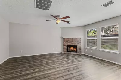 9305 Goldenview Drive, Fort Worth, TX 76244 - Photo 5