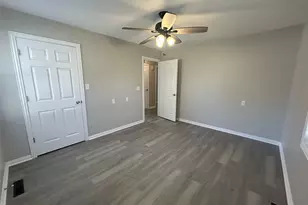 6406 Waynewood Ct, Fort Worth, TX 76135 - Photo 13