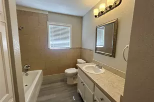 6406 Waynewood Ct, Fort Worth, TX 76135 - Photo 9
