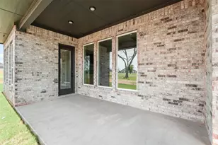 2172 Middlewood Cir, Granbury, TX 76049 - Photo 33
